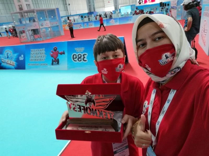 Bağcılarlı gence TEKNOFEST’te ödül
