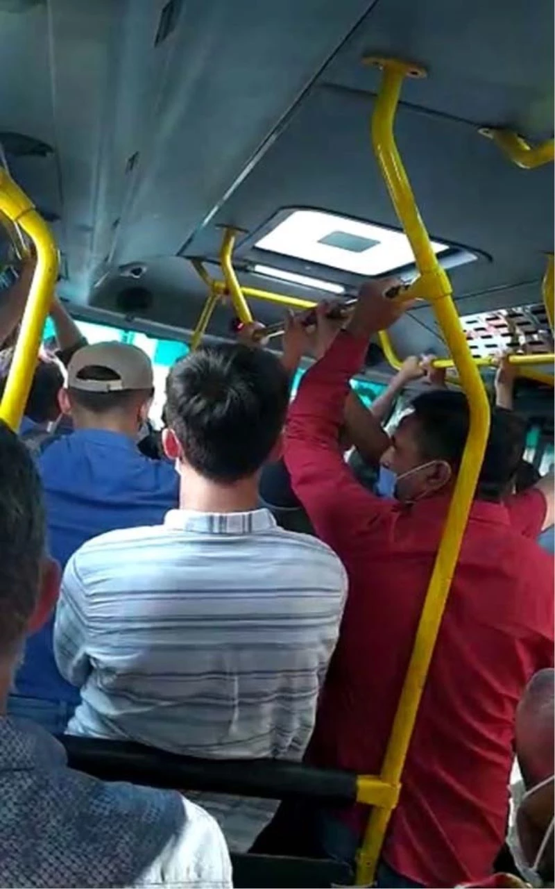 Arnavutköy’de  tıklım tıklım minibüs yolculuğu
