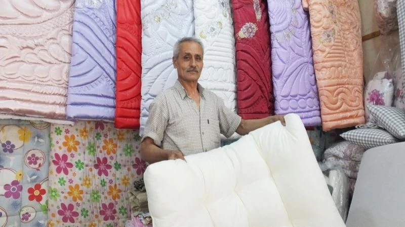 Eskinin yün yorganları ilgi görüyor
