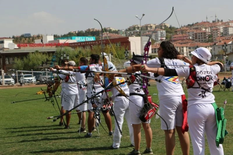 Sonbahar Okları Okçuluk Yarışması, Gölbaşı’nda düzenlendi
