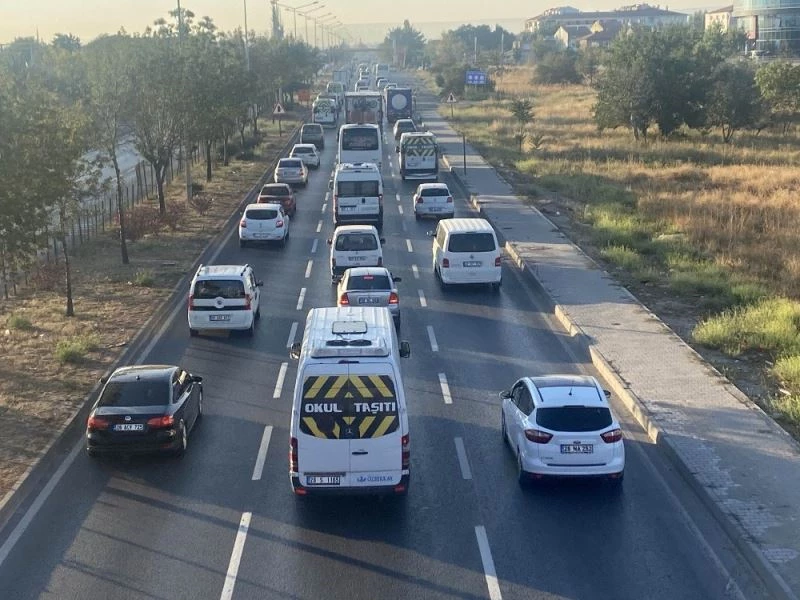 Eskişehir’de trafiğe kayıtlı araç sayısı 290 bin 642 oldu
