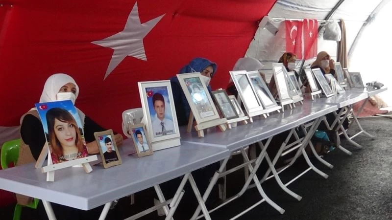 HDP önündeki ailelerin evlat nöbeti 392’inci gününde
