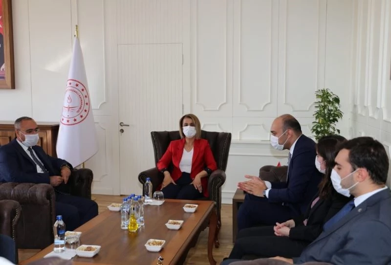 Vali Becel, Kozaklı köylerini ziyaret etti
