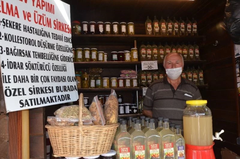 Şifayı bulduğu sirke için 30 yıllık mesleğini ve kazancını geride bıraktı

