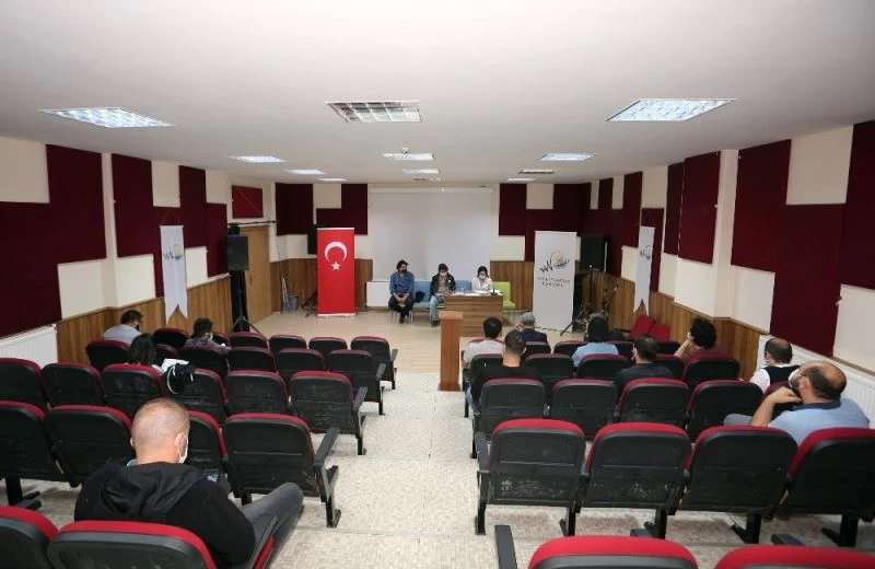 Van Büyükşehir Belediyesinden pet shop işletmecilerine sertifikalı eğitim
