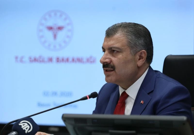 Sağlık Bakanı Koca’dan salgına karşı önlemlere dikkat çeken kapak tasarımı
