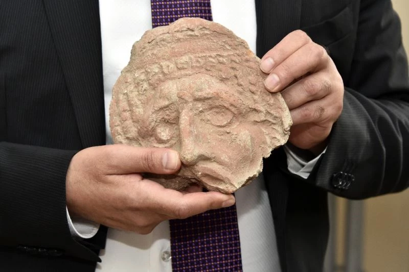 Satala Antik Kenti’ndeki kazılarda bin 500 yıllık Roma askeri zırhı bulundu
