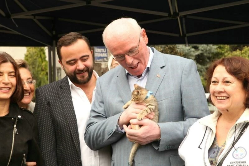 Hayvan dostu belediyeden vatandaşlara duyarlılık çağrısı
