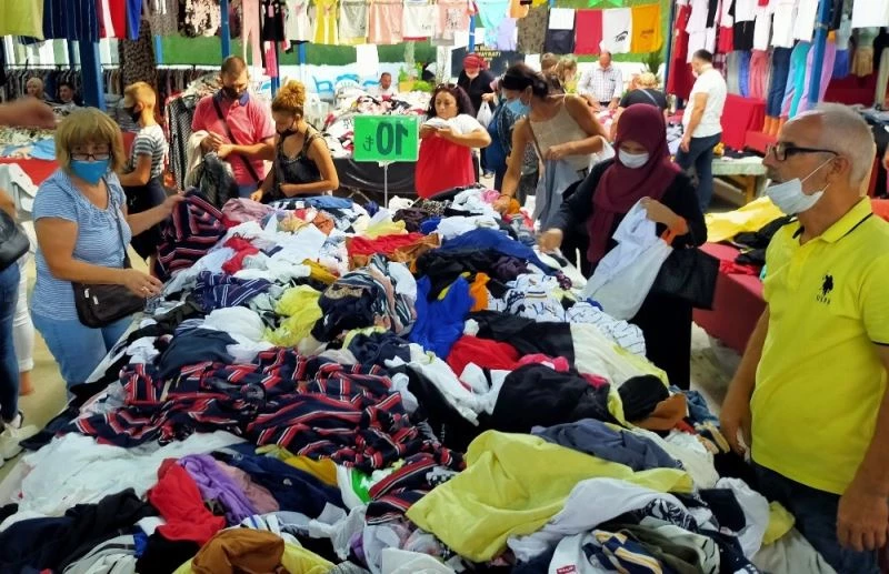 “6 aydır bu anı bekledik” diyen Bulgarlar Edirne’ye akın etti
