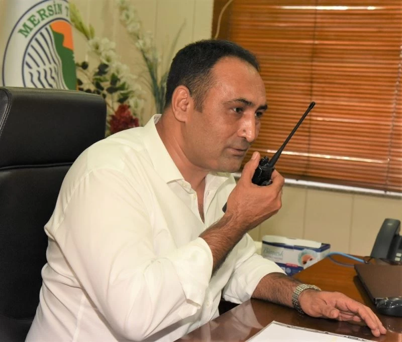 Başkan Yılmaz, zabıta personelini telsiz anonsuyla kutladı
