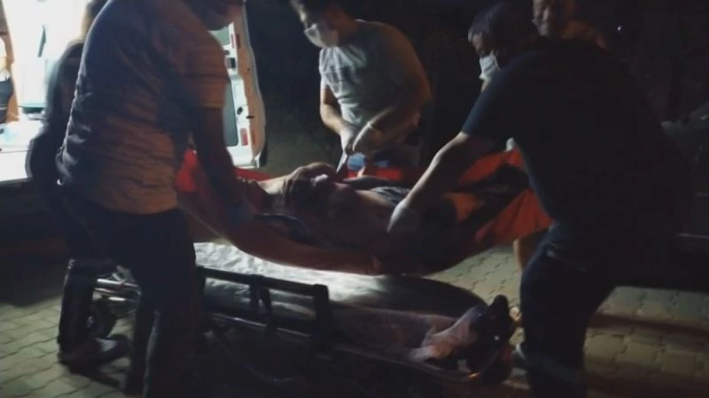 Arkadaşını vurduktan sonra kendini de yaraladı
