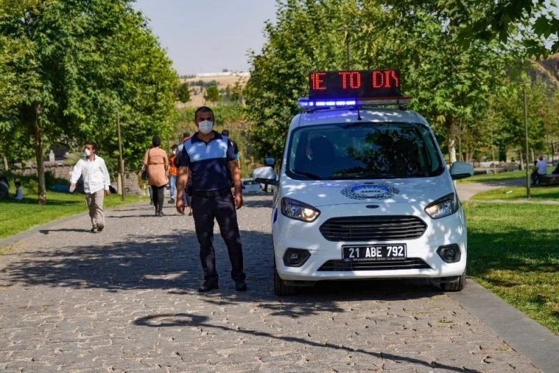 Diyarbakır’da çok dilli turizm zabıtası ekibi hizmet vermeye devam ediyor
