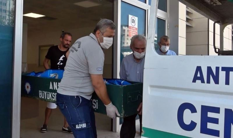 19 yaşındaki Rabia’ya babası ve ağabeyinden son görev
