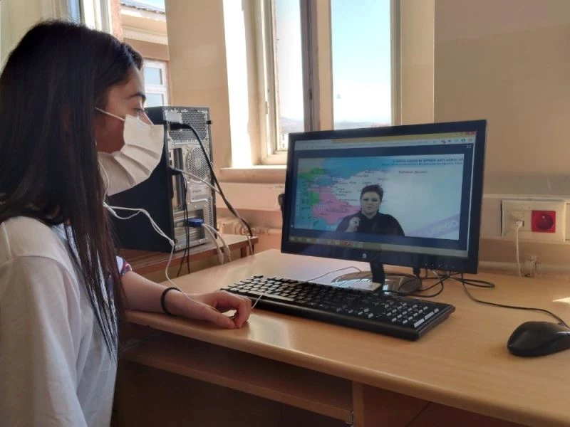 “Çocuğunuza sürekli olumsuz haberleri izletmeyin, konuşmayın”
