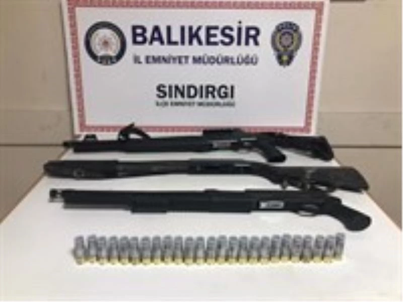 Balıkesir polisinde silah operasyonu
