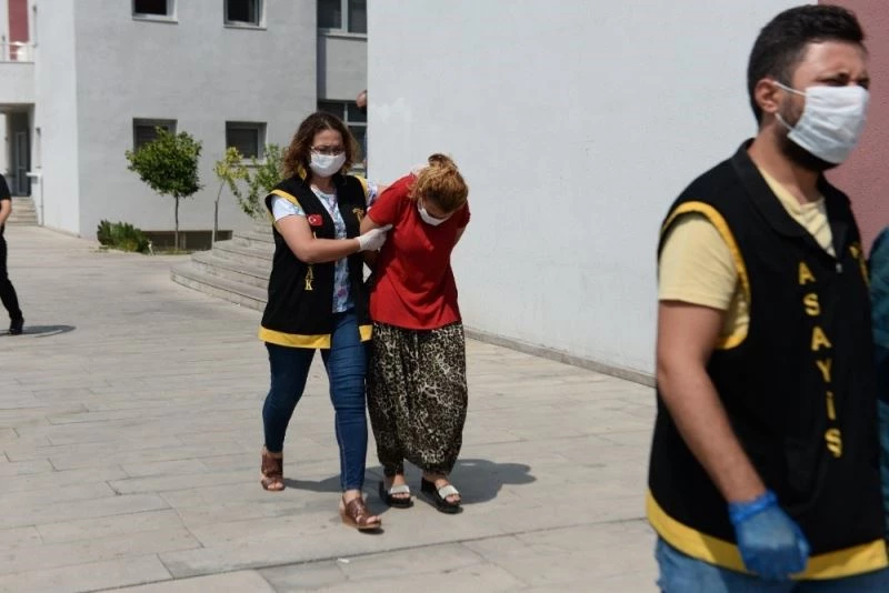 Narenciyeyi hırsızlar hasat etti
