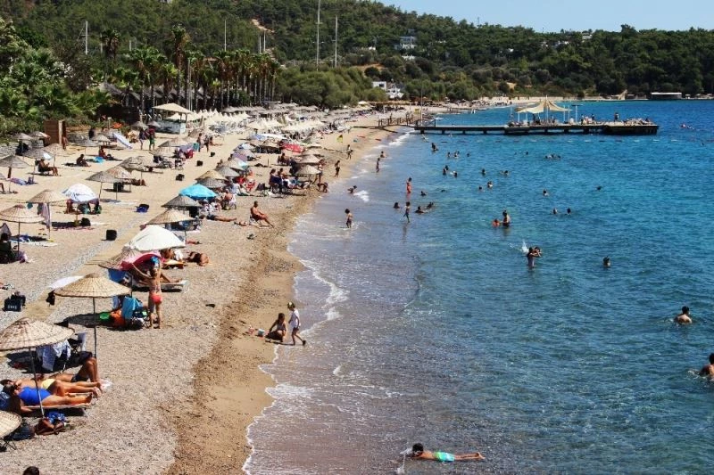 Çöl sıcakları Bodrum’u terk etmiyor
