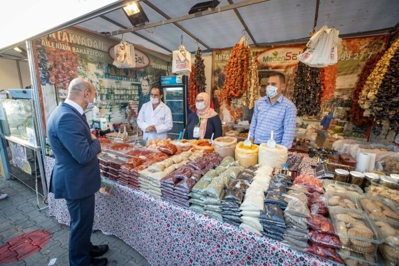 Başkan Soyer’den İEF ziyareti
