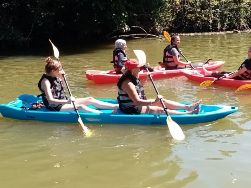 İzmit Belediyesi, Türk Eğitim Vakfı öğrencilerini Sarısu Gençlik Kampı’nda ağırladı
