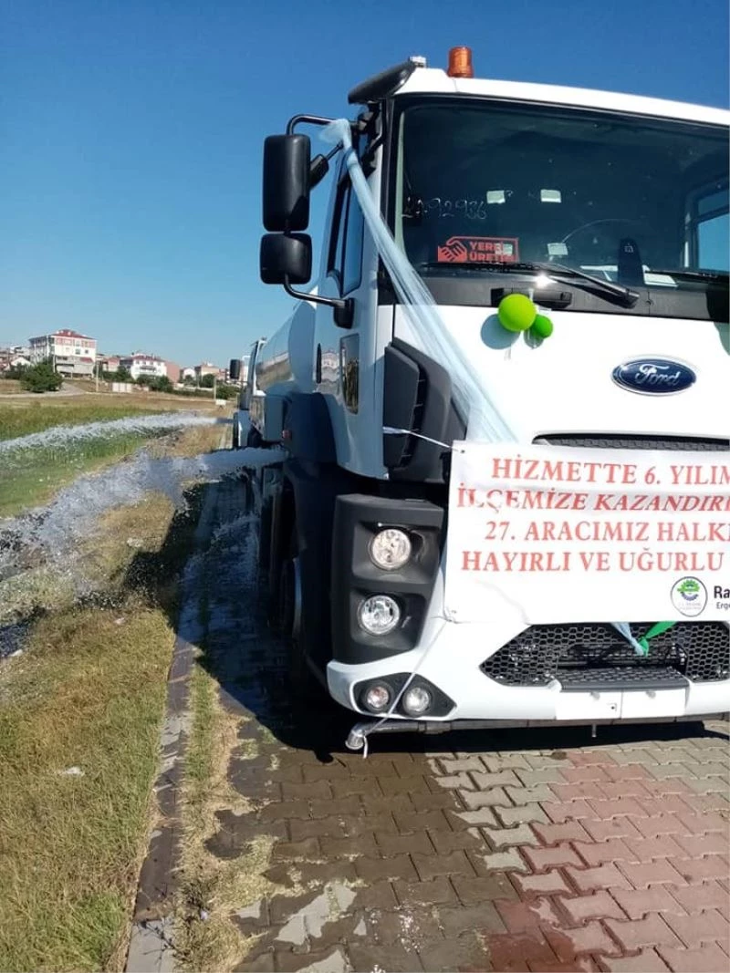 Susuz kalan kaplumbağaların da imdadına yetiştiler
