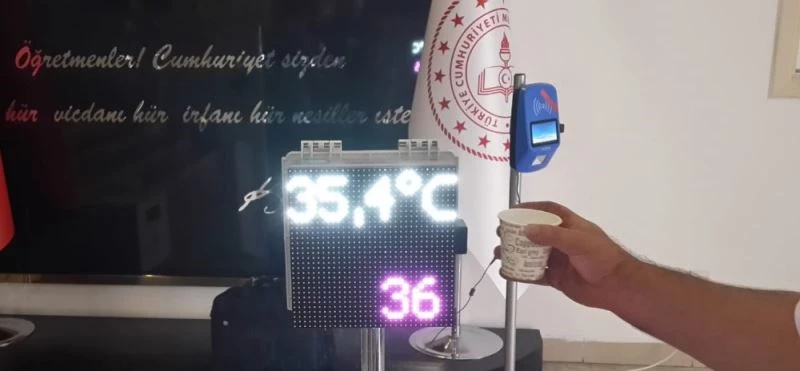 Meslek lisesinde uzaktan otomatik ateş ölçer cihazı geliştirildi
