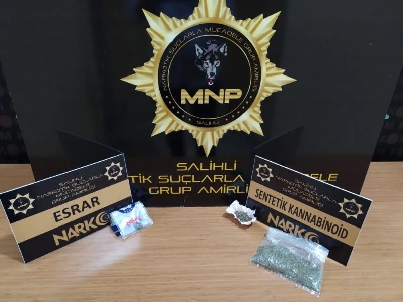 Polisin durdurduğu şüphelilerin üzerinden bonzai çıktı
