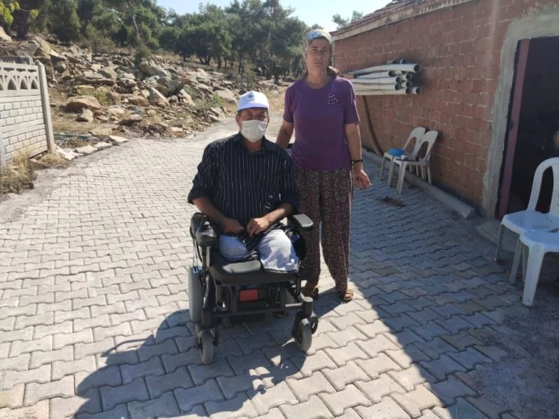 Engelli vatandaşın yüzünü güldürdüler
