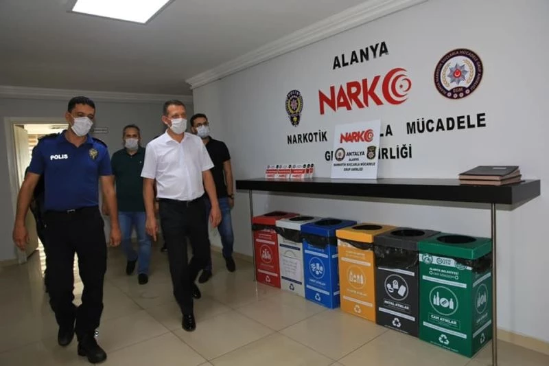 Kaymakam Ürkmezer emniyetteki çalışmaları yerinde inceledi
