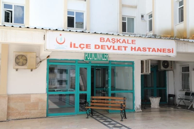 Nikahlarına 2 gün kala virüse yakalanan doktorlar yaşadıklarını anlattı
