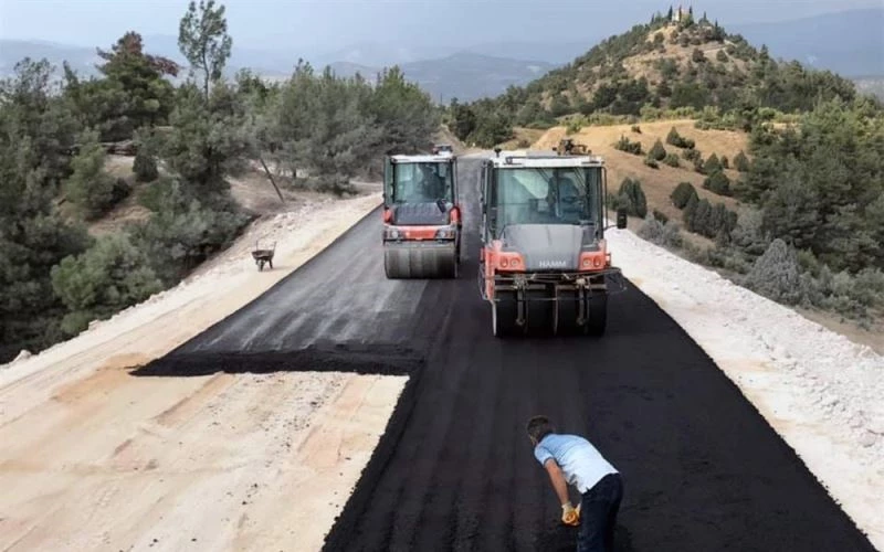 Dursun Fakih Türbesi mevkinde yol çalışmaları devam ediyor
