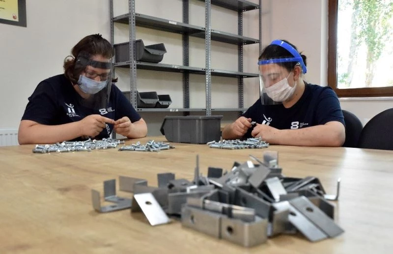 Engelli bireyler başarı öyküleri ve azimleriyle örnek oluyorlar
