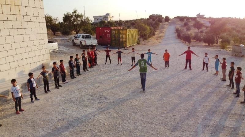 Suriyeli yetimlerin yüzü gülüyor
