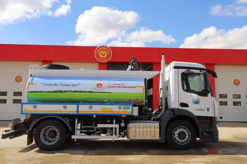 Yahşihan Belediyesine sulama arazözü hibe edildi
