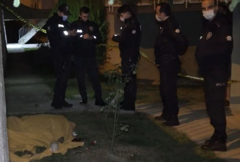 Yeni yılın ilk dakikalarında acı olay...Alkolün etkisiyle balkondan düşen adam hayatını kaybetti
