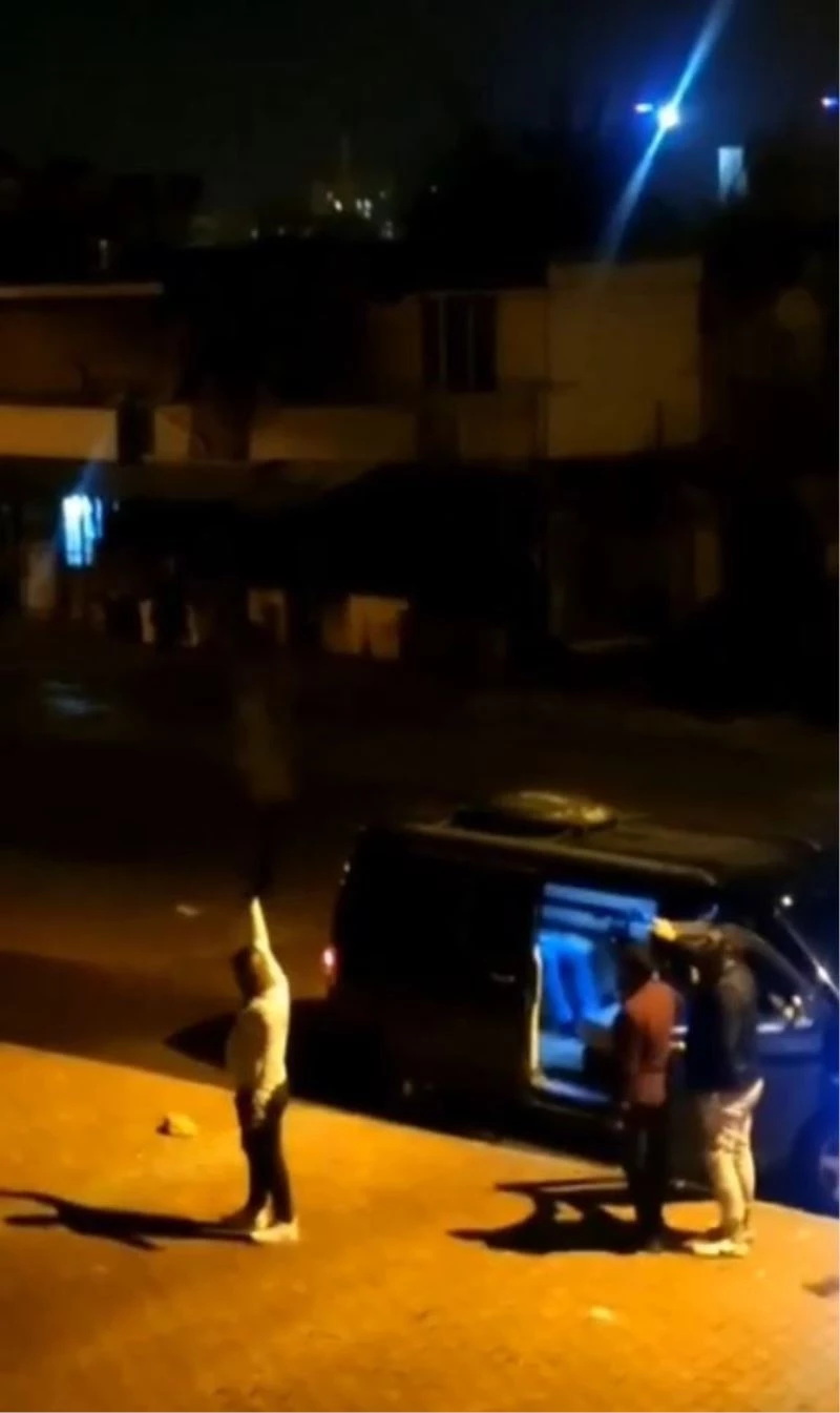 Kısıtlama saatinde pompalı tüfekli ve havai fişekli kutlama
