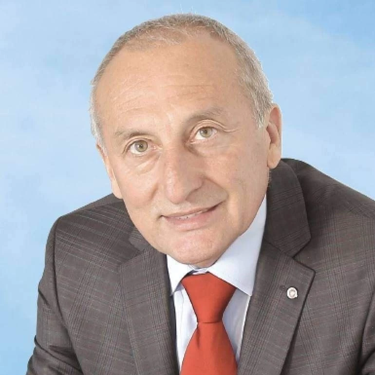 CHP’Lİ BAŞKAN KAYNAR’A ÇİRKİN SALDIRI