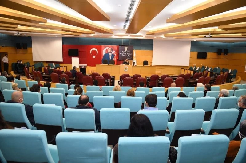 Bozdoğan: “Tarsus halkı için çalışıyorsunuz, benim için değil”
