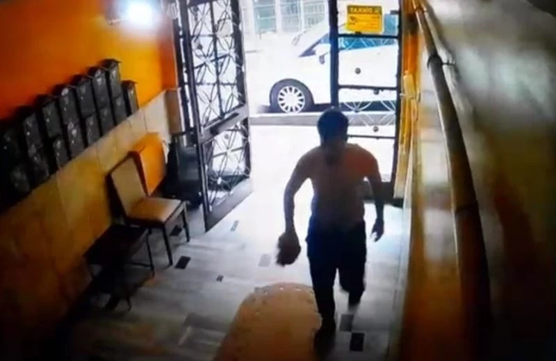 Şişli’de dehşet veren görüntü: Kız arkadaşını tekmeleyerek bayıltana kadar dövdü
