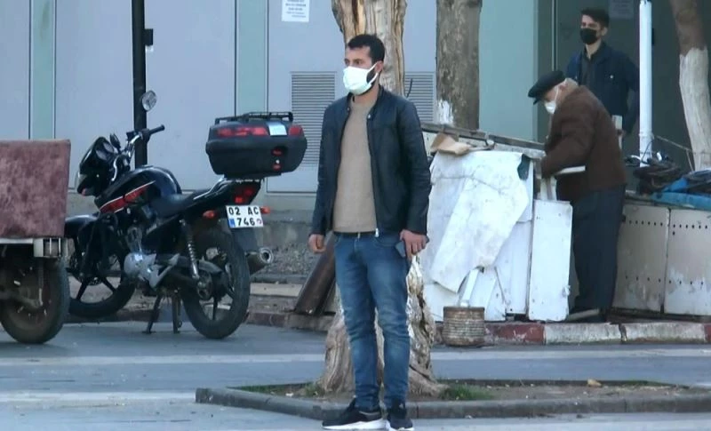 İstiklal Marşı belediye hoparlöründen okundu
