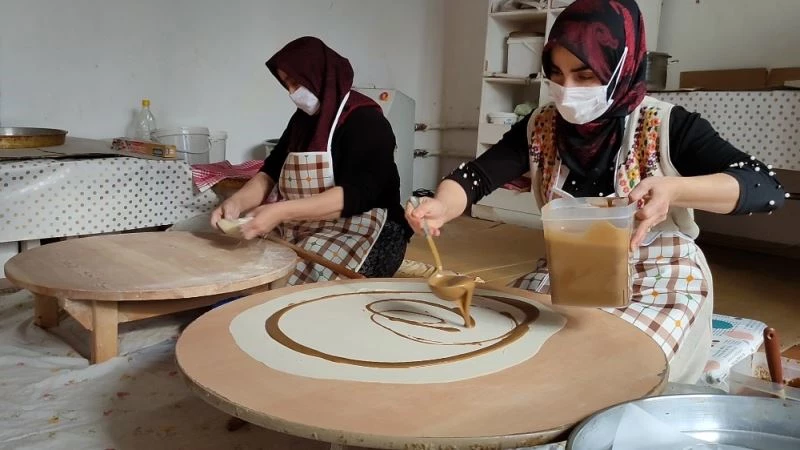 Tarifini annesinden öğrendiği ekmeğin patentini aldı
