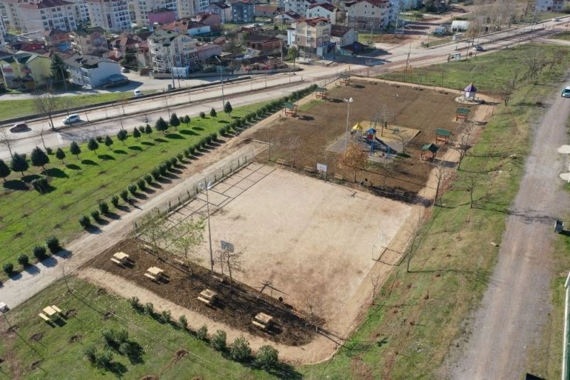 Hüseyin Gülseven Parkı’na çevre düzenlemesi
