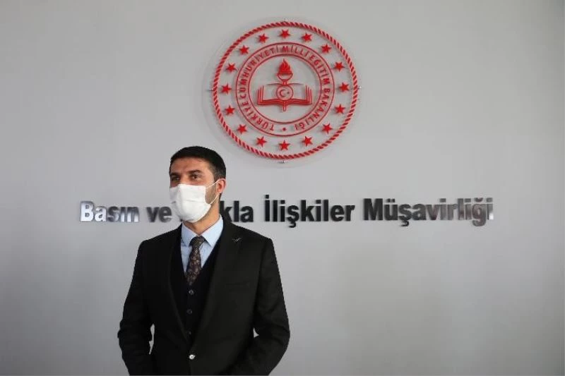 Bakan Ziya Selçuk’la isim benzerliği olan çağrı merkezi çalışanı şaşırtıyor
