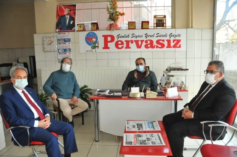 Başkan Akkaya’dan yerel gazete ve radyolara ziyaret
