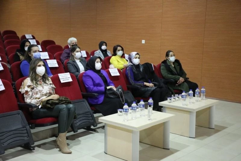 Vali Erkaya Yırık’ın eşi Ayşe Yırık: