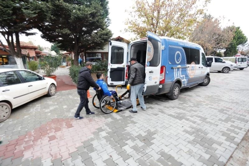 Engelsiz Taksi ile 5 bin 213 ulaşım hizmeti
