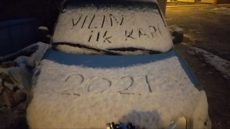 Bozüyük’te aylardır hasretle beklenen kar yağışı sevinçle karşılandı
