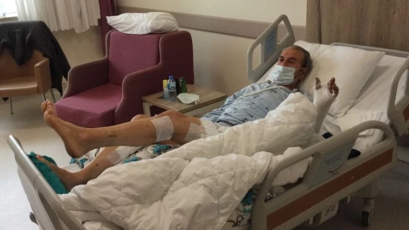 Avcılardan kaçan yaralı domuzun saldırısına uğradı
