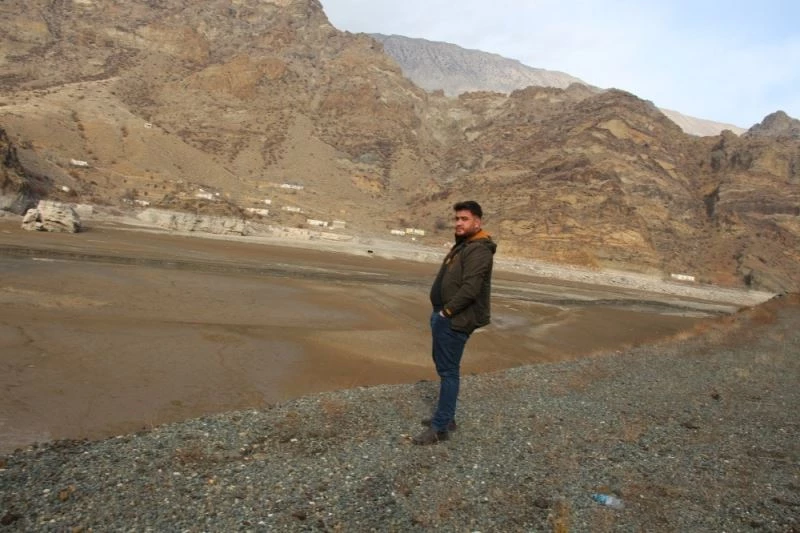 Ayvalı Barajı’nda sular 4 kilometre çekildi
