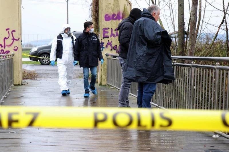 Çantaya saklanmak istenen cinayette bölge didik didik aranıyor
