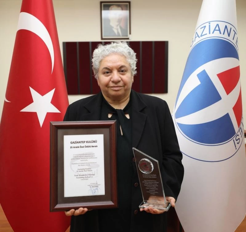 25 Aralık özel ödülü GAÜN’lü akademisyene
